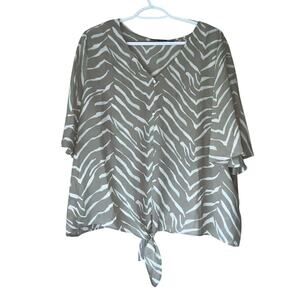 Apt. 9 Taupe / White Blouse Size XXL